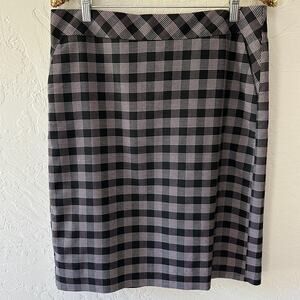 LIZ CLAIBORNE Womens Plaid Pencil Knee Length Skirt Size 12 L Pink Black Career